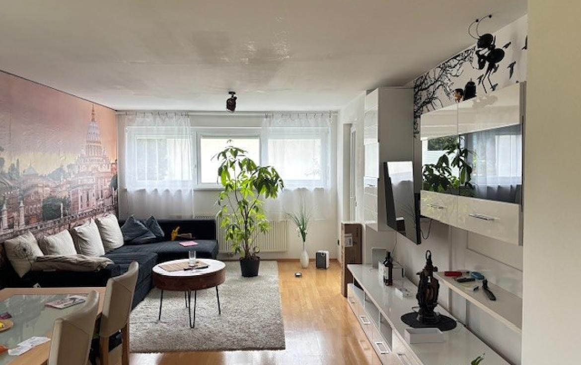 Gemütliche 2-Zi-Wohnung mit einem verglasten Balkon zu vermieten! in Dornbirn