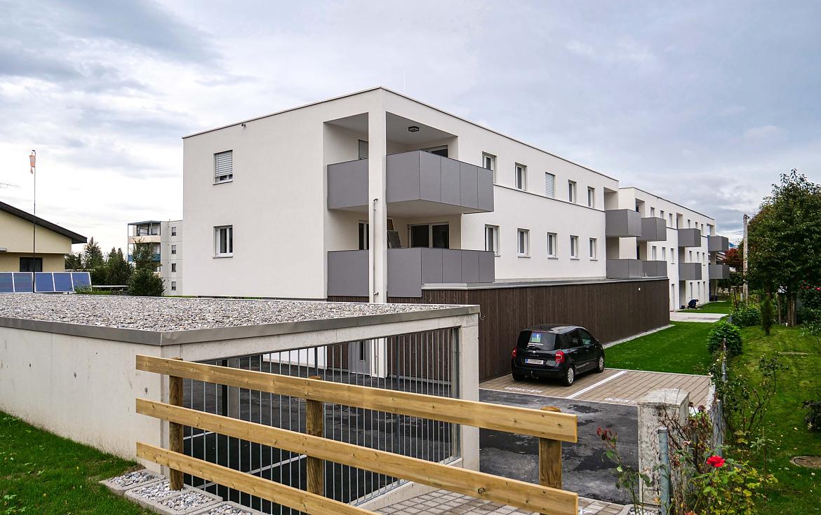 4-Zi-Wohnung mit Balkon in Höchst zu vermieten! in Höchst